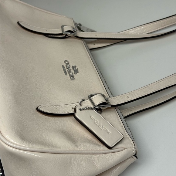 Coach Asher Shoulder Bag NWT CBJ05 chalk